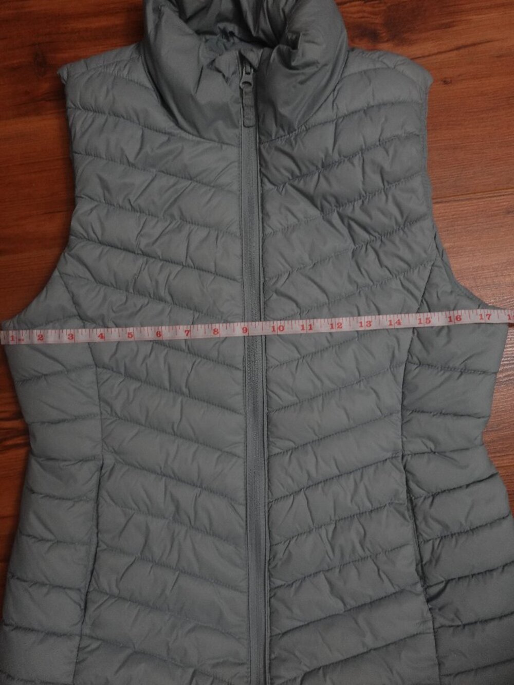 Old Navy Puffer Vest
